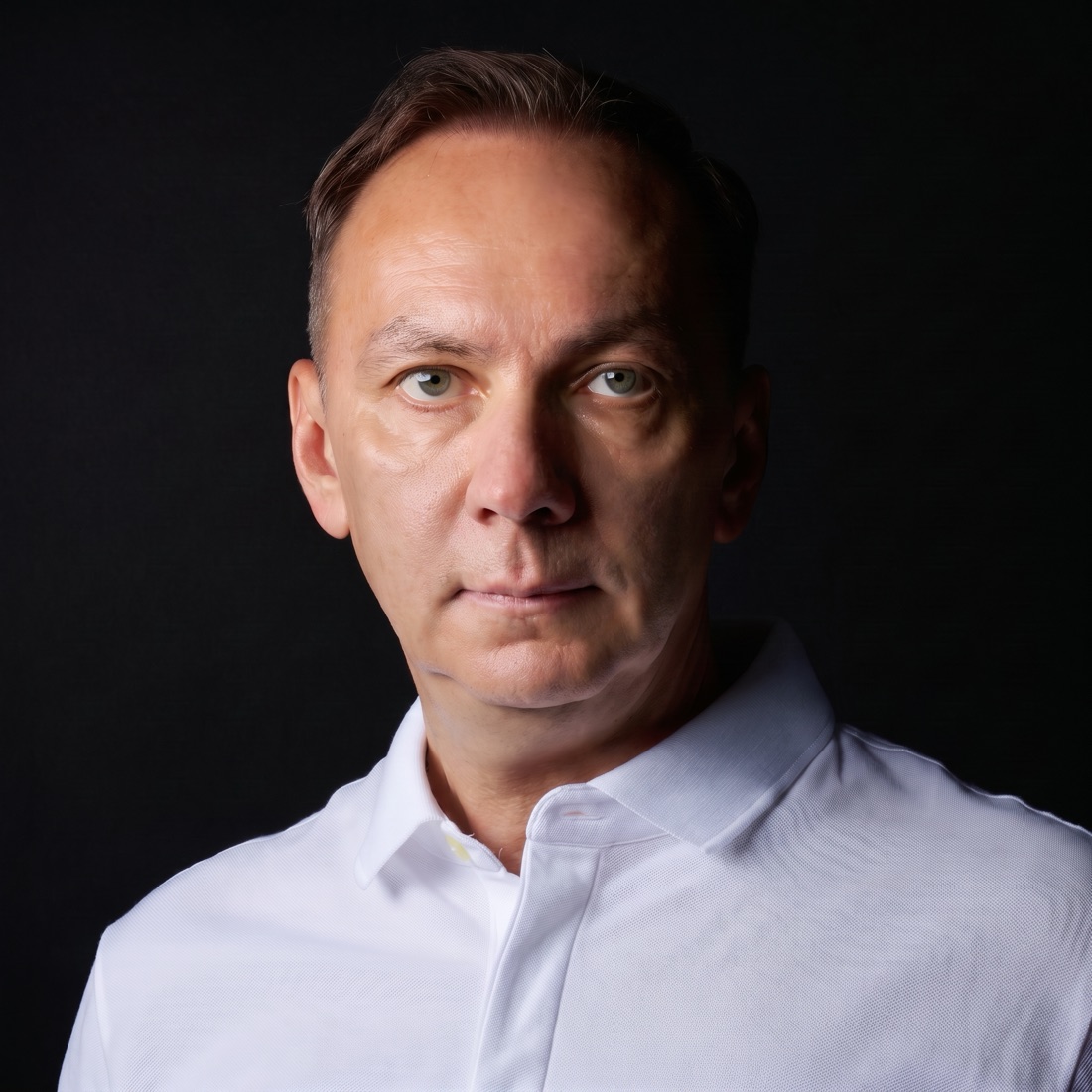 Бибик Максим Владимирович, к.м.н., стоматолог